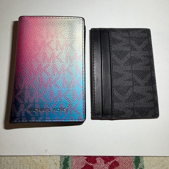 Michael Kors Wallets - Picture 1 of 4